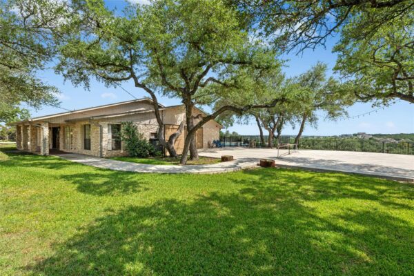 110 Longhorn Ln, Dripping Springs