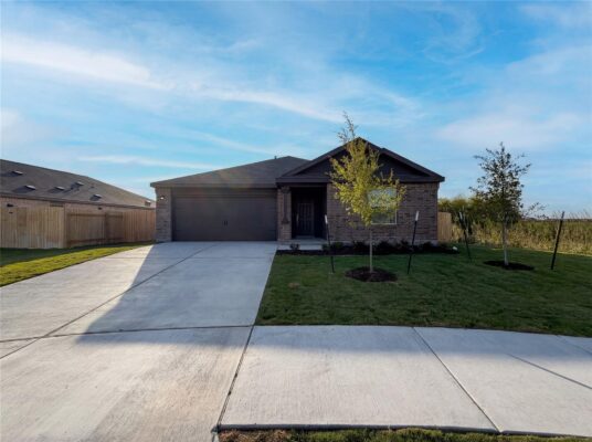 507 Vantage Dr, Hutto