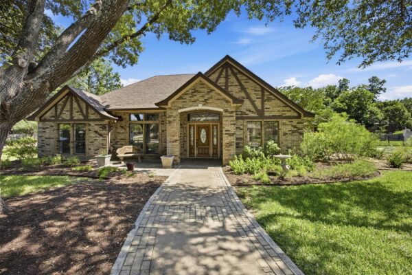 2 Meandering Way, Round Rock