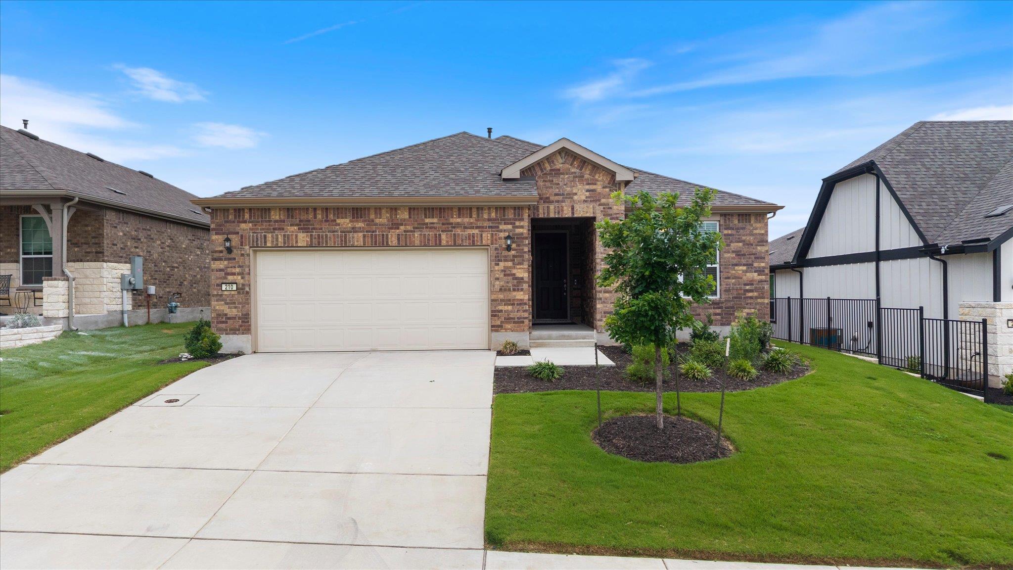 210 Bellows St, Georgetown, TX 78633