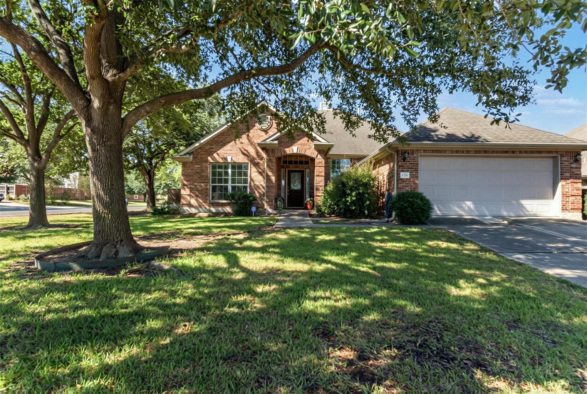 125 Amber Ash Dr, Kyle, TX 78640