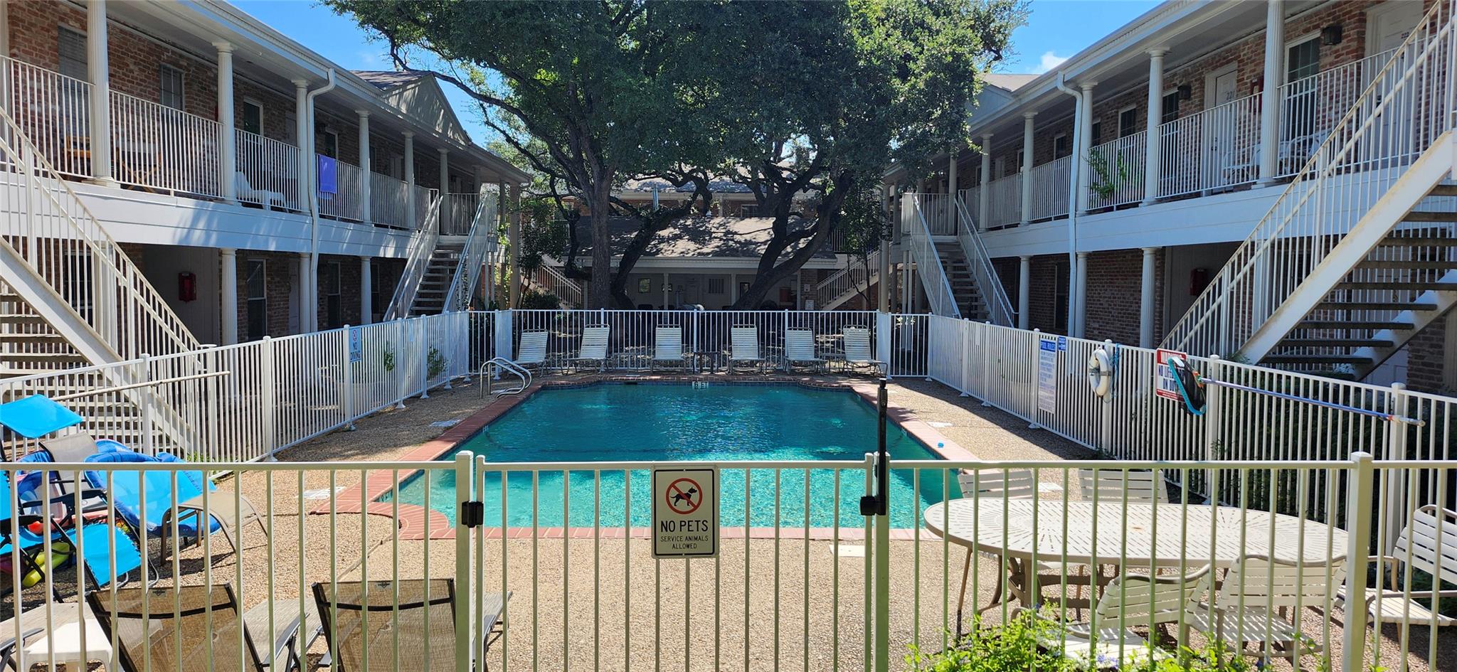 1240 Barton Hills Dr #102, Austin, TX 78704