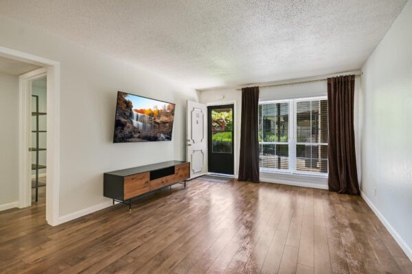 2425 Ashdale Dr #32, Austin