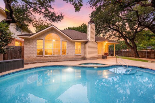 6112 Jumano Ln, Austin