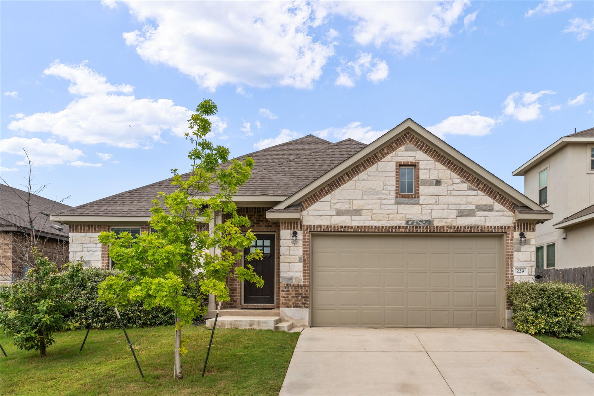229 Blue Oak Blvd, San Marcos, TX 78666