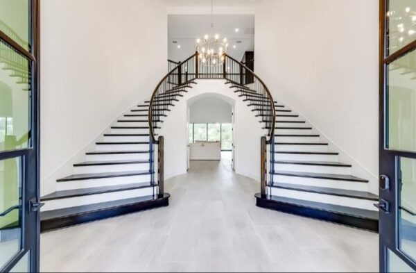 2349 Bel Paese Bnd, Leander
