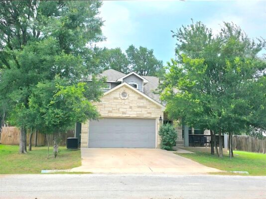 406 Nene Ln, Bastrop