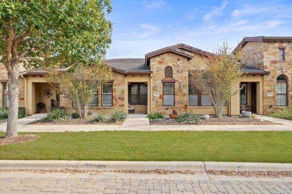 108 Rivalto Cir #2, Lakeway