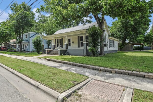 312 W 10th St, Georgetown