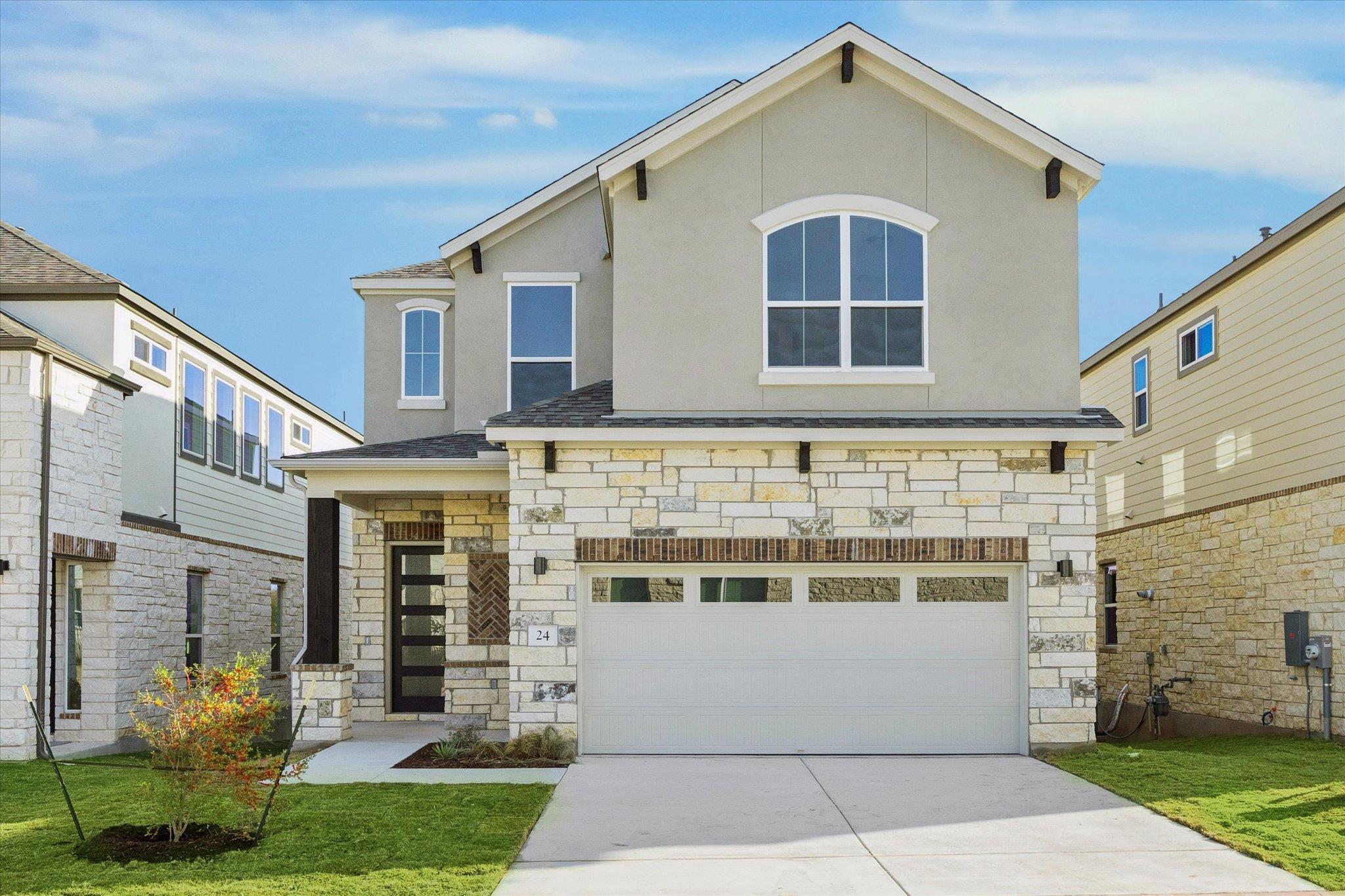 1531 N Red Bud Ln #24, Round Rock