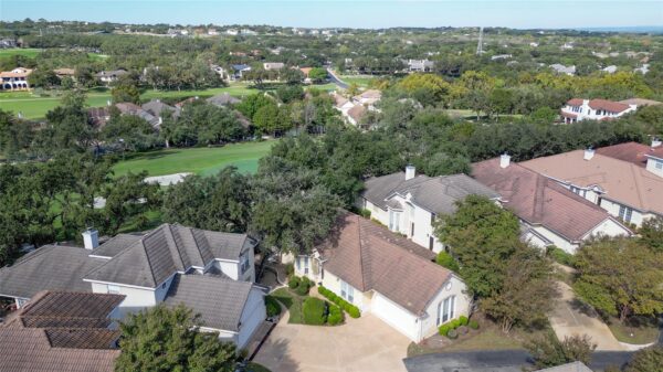 219 The Hills Dr #5, The Hills