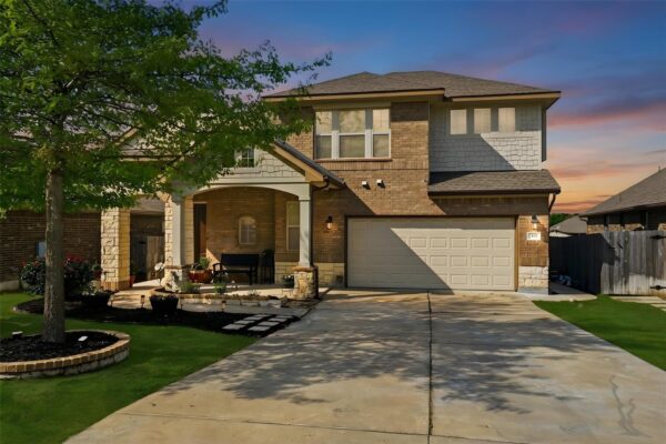 305 Lightcliff St, Hutto