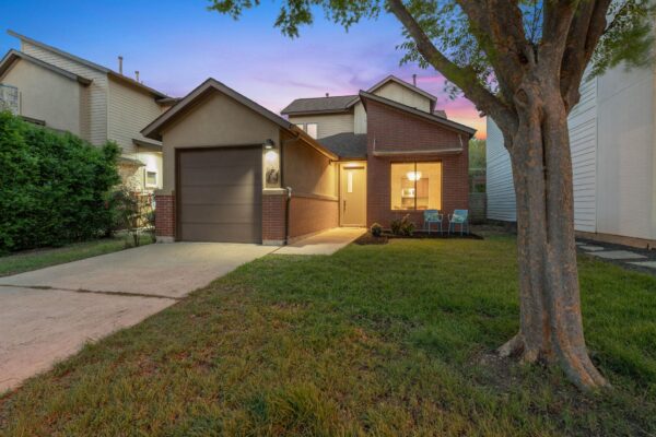 2911 Corbin Ln, Austin