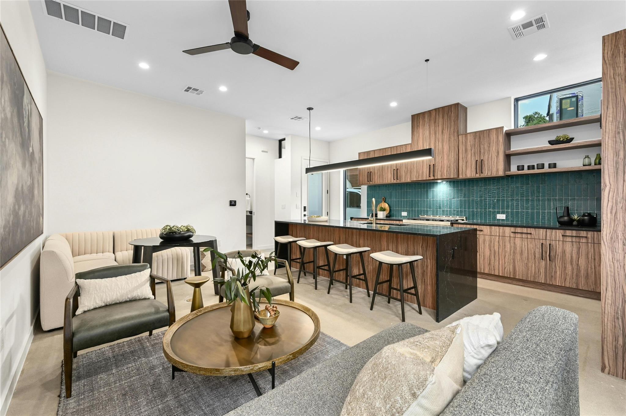 219 Lessin Ln #Unit 6, Austin, TX 78704