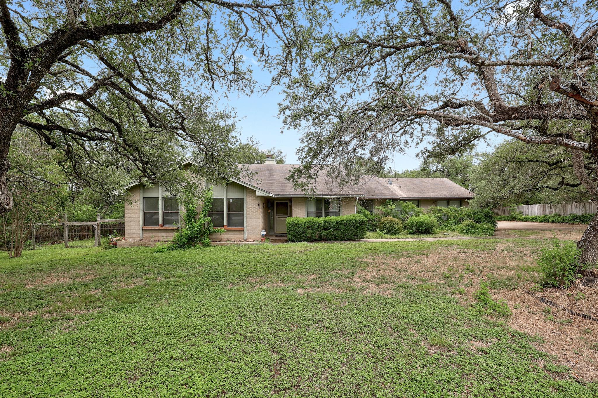 12403 Shady Acres Dr, Buda, TX 78610