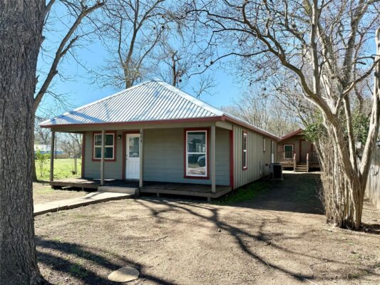 404 Lee St, Smithville