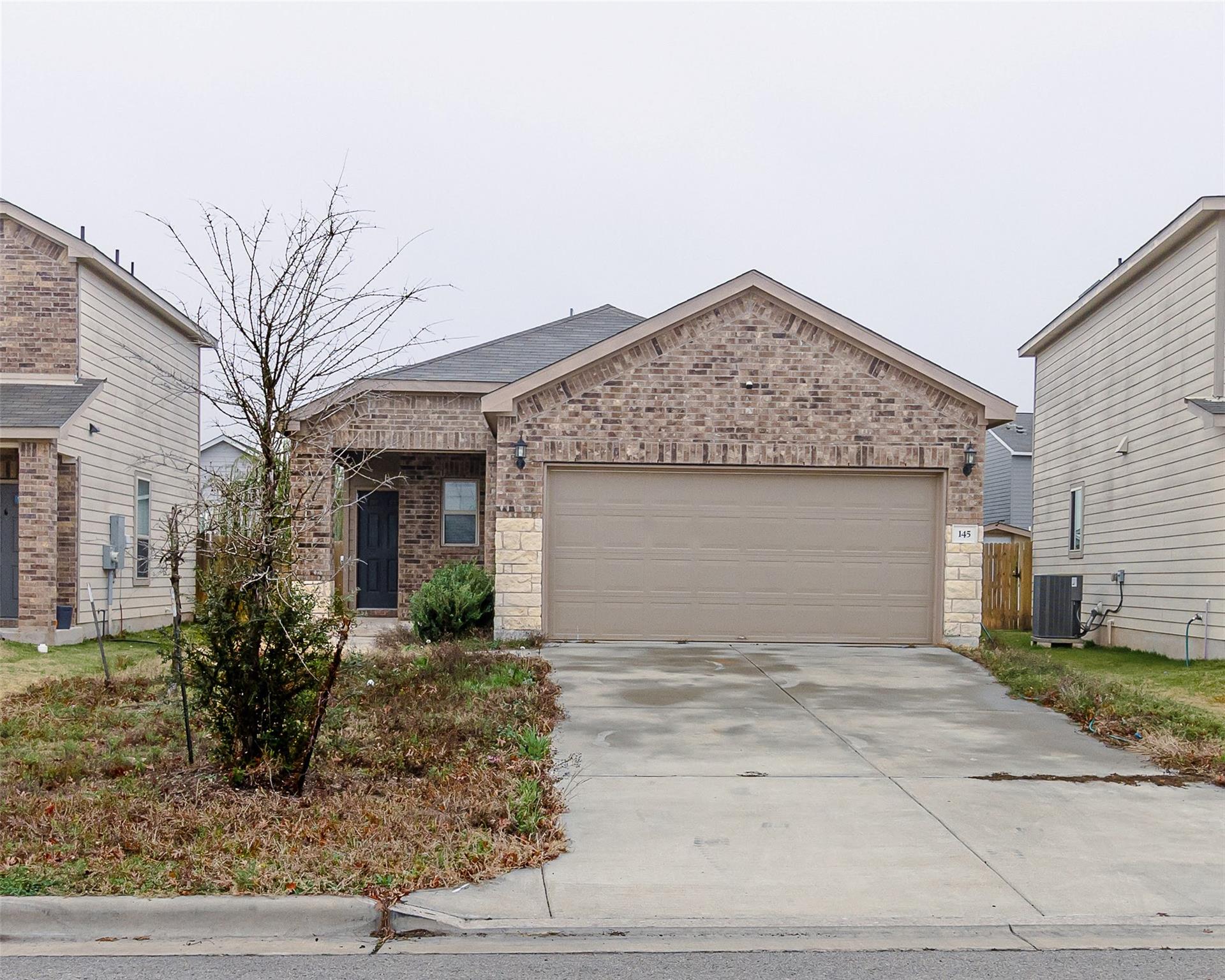 145 Miracle Dr, Jarrell, TX 76537