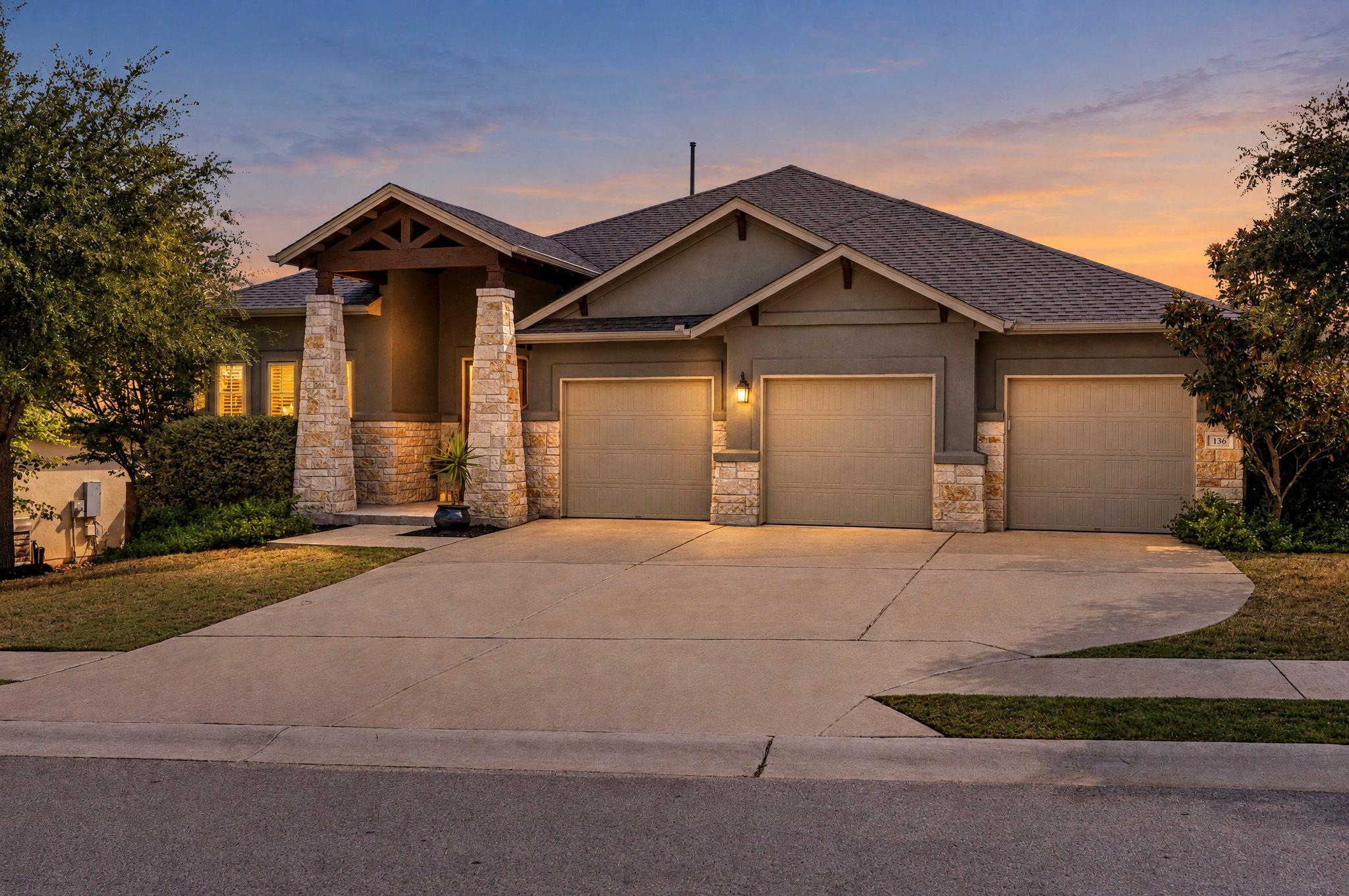 136 Double L Dr, Dripping Springs, TX 78620