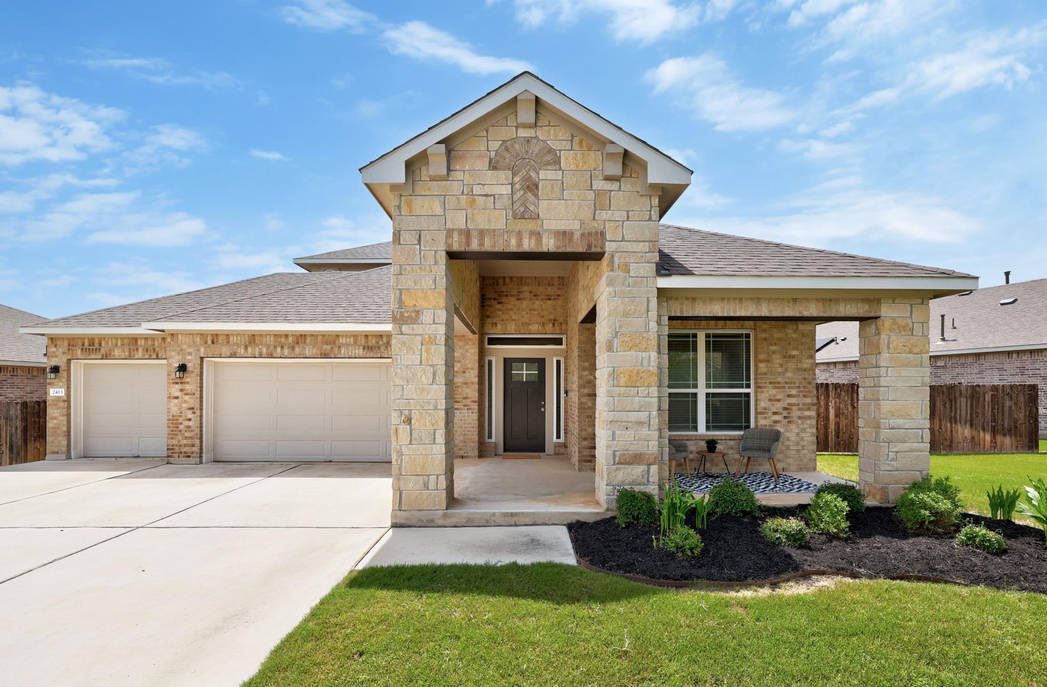 2413 Star Hill Ranch St, Georgetown, TX 78628