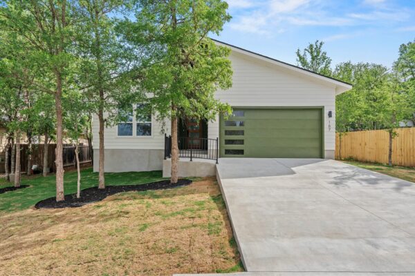 167 Puu Waa Waa Ln, Bastrop