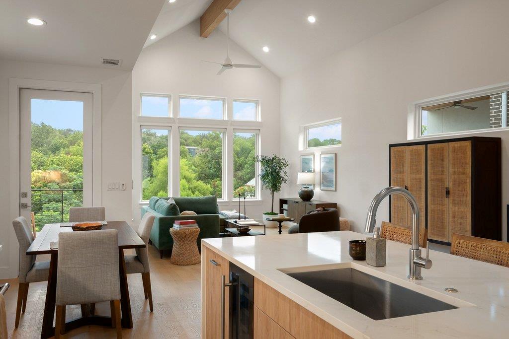 900 S 2nd St #3, Austin, TX 78704