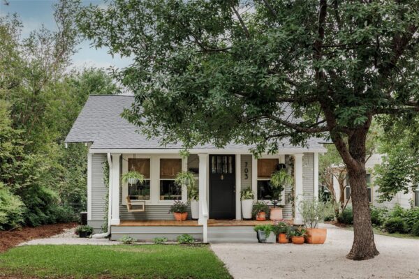 703 E 45th 1/2 St, Austin