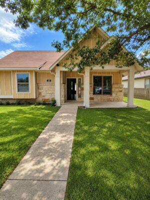 1019 Powell St, Kyle