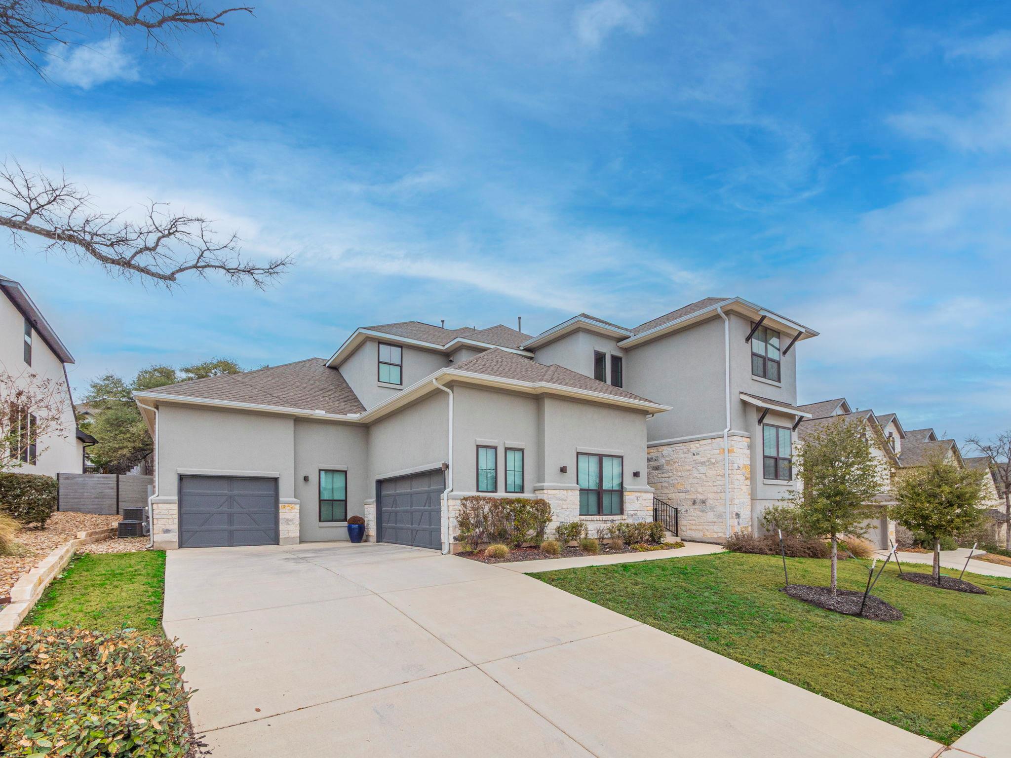 112 HOLLYTREE Ct, Georgetown, TX 78628