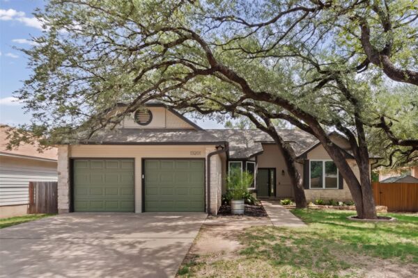 13201 Briar Hollow Dr, Austin