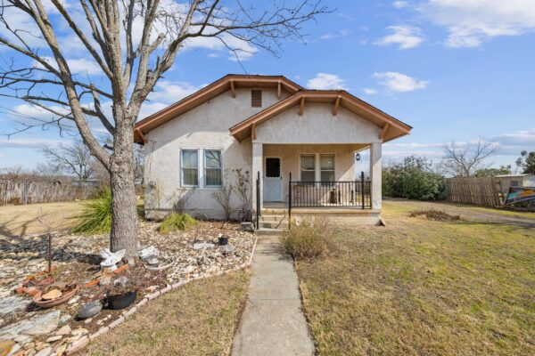 401 S Love Ave, Florence