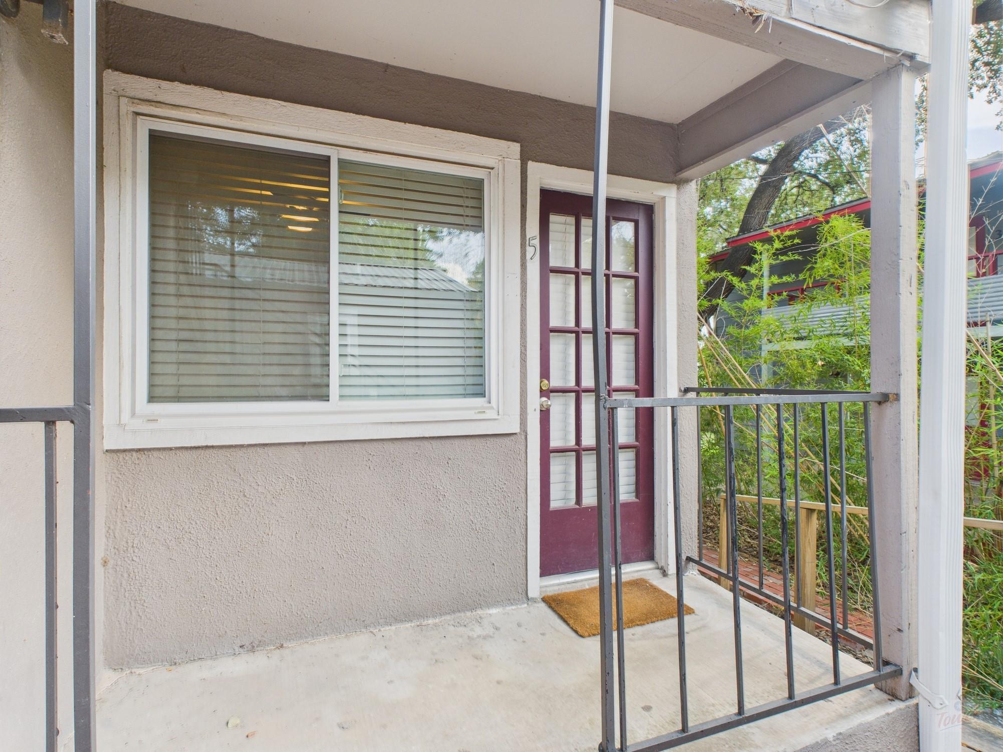 1106 W 22nd St #5, Austin, TX 78705