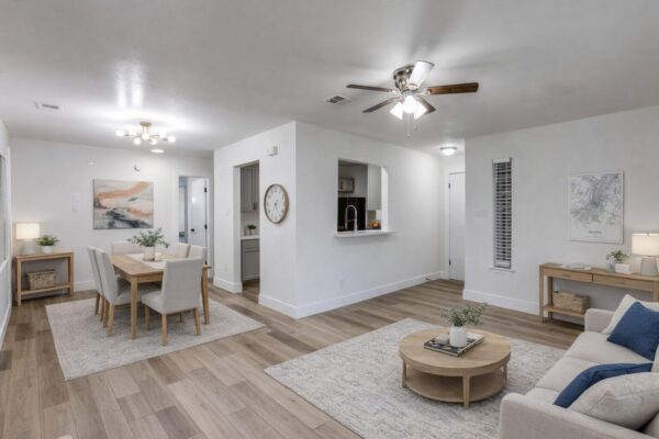 1845 River Crossing Cir #A, Austin