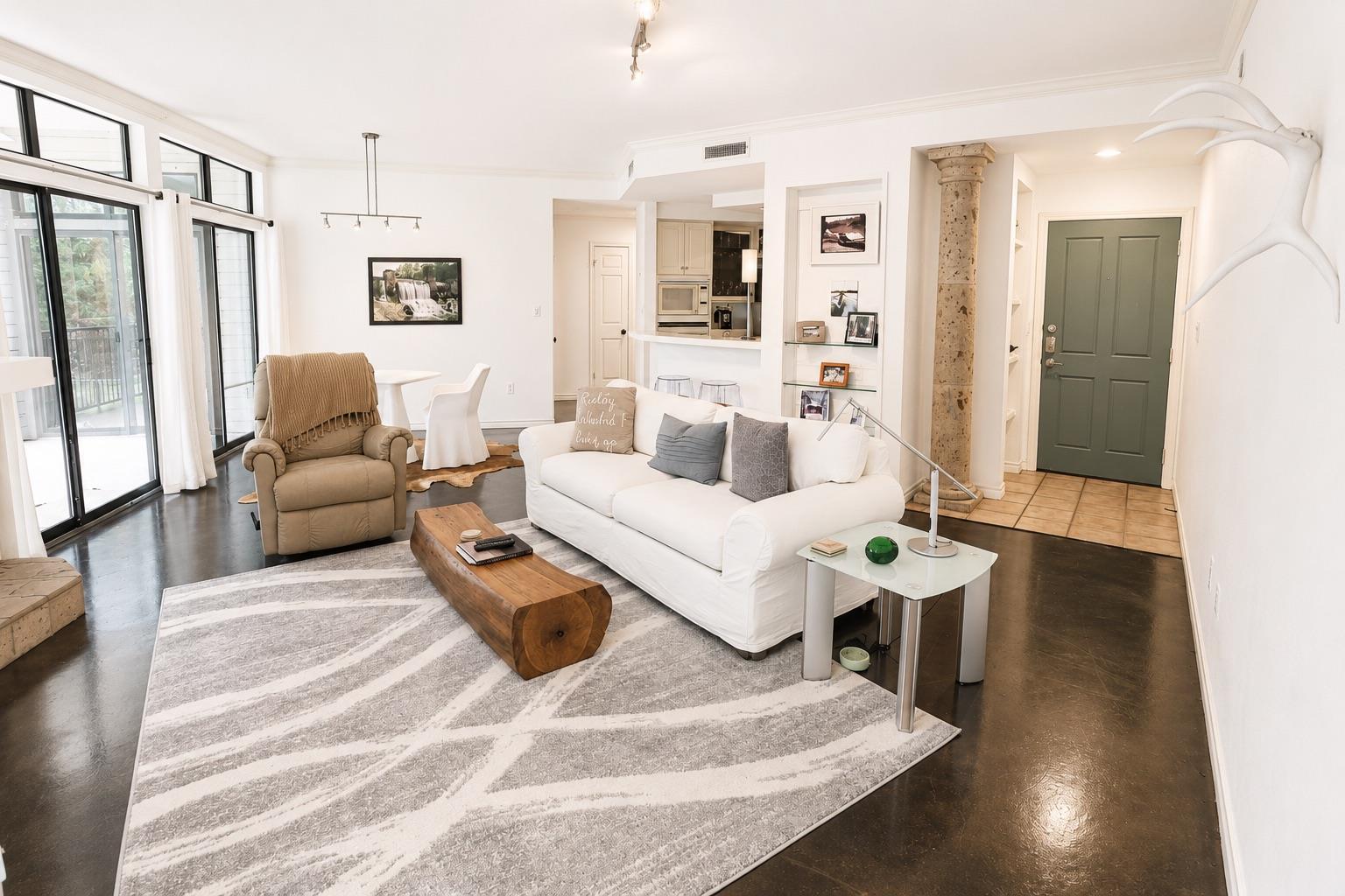 1000 Liberty Park Dr #208, Austin, TX 78746