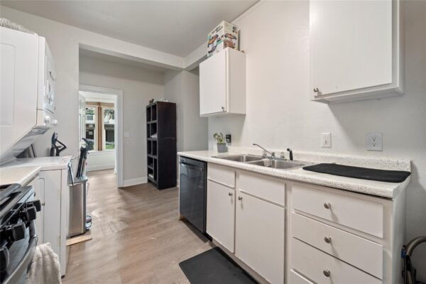 201 W 31st St #A, Austin