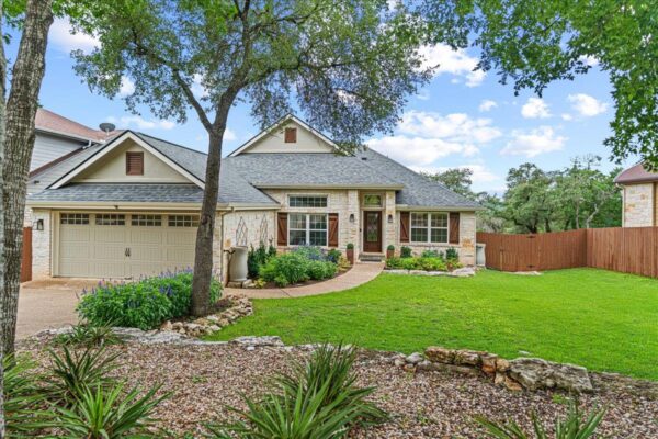 68 Brookhollow Dr, Wimberley
