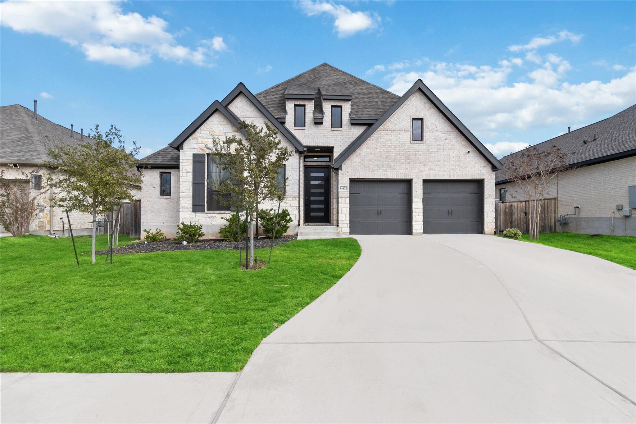 14421 Kira Ln, Manor