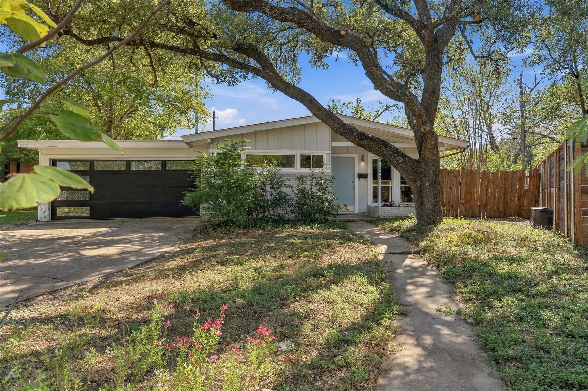2107 Benwick Cir, Austin, TX 78723