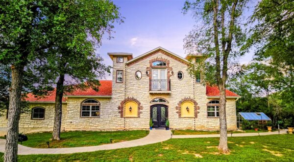 189 Moccasin Cyn, Cedar Creek