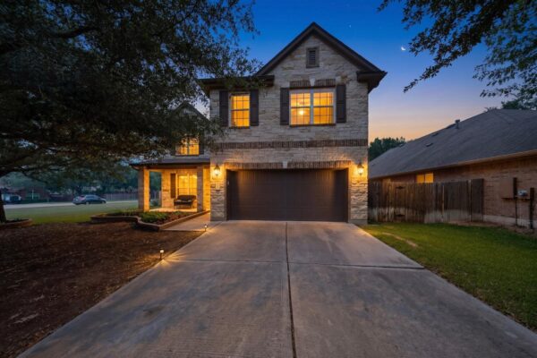 1510 Coldwater Holw, Buda