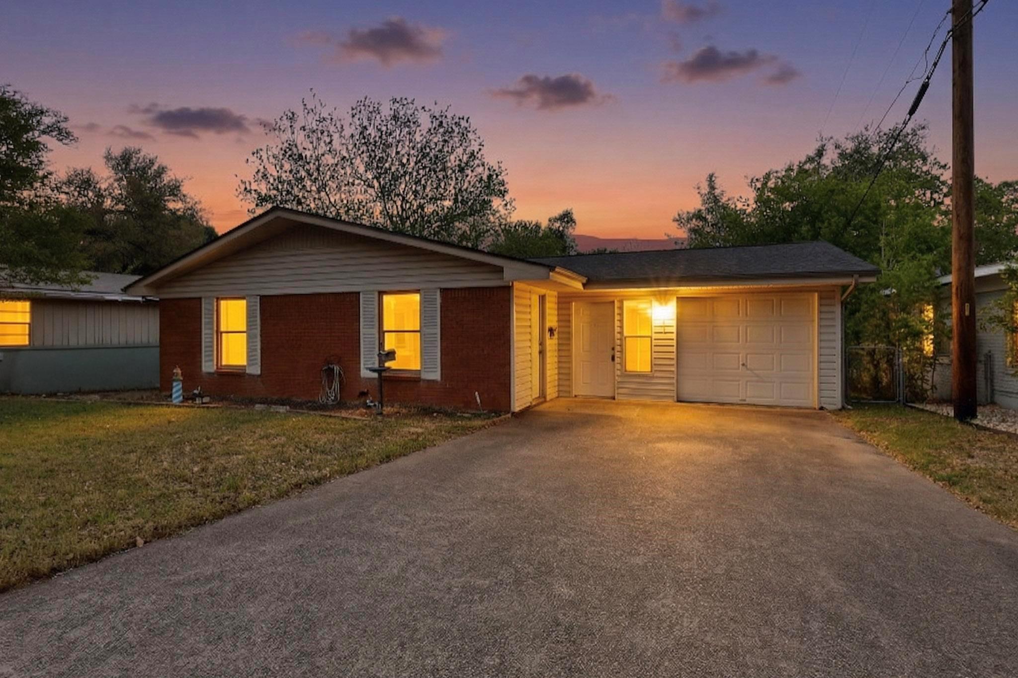 6808 Daugherty St, Austin, TX 78757