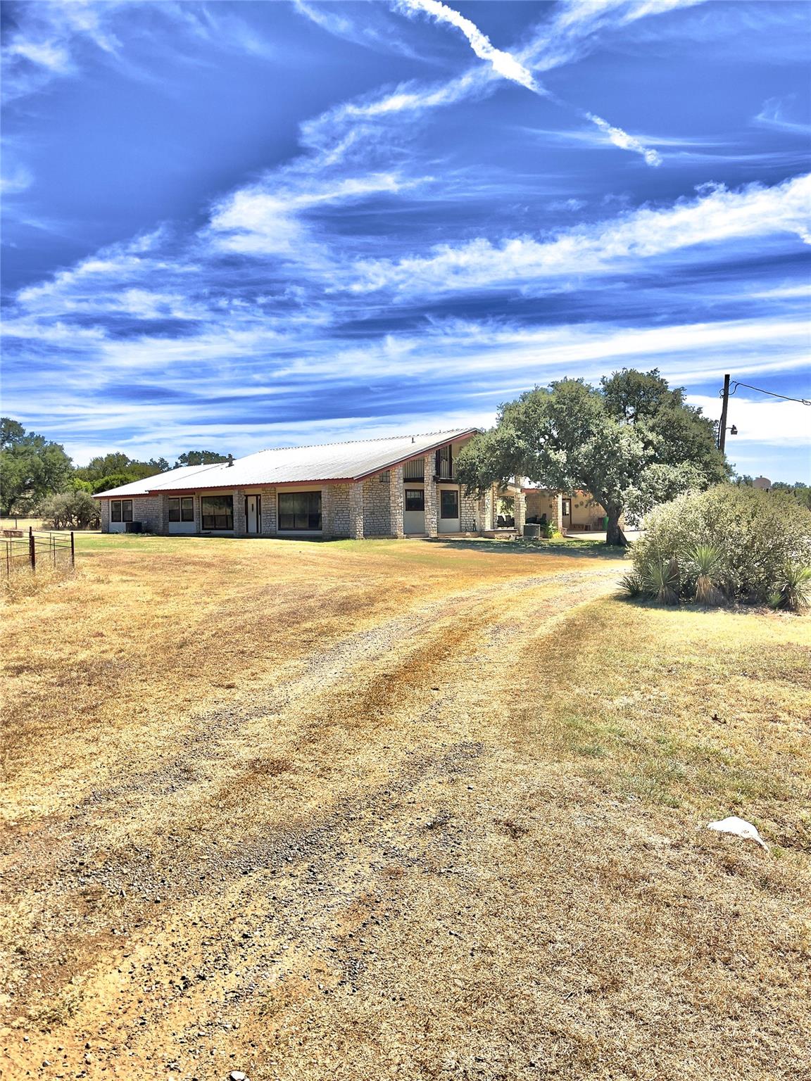 313 Rawhide Rd, Burnet, TX 78611