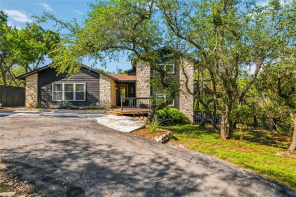 106 S Tumbleweed Trl, Austin