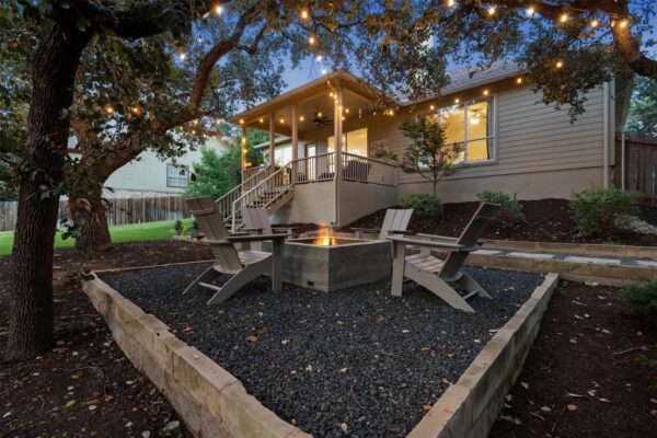 300 Errol Dr, Spicewood