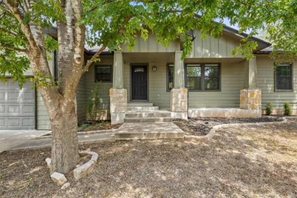 116 Laumaia Ln, Bastrop