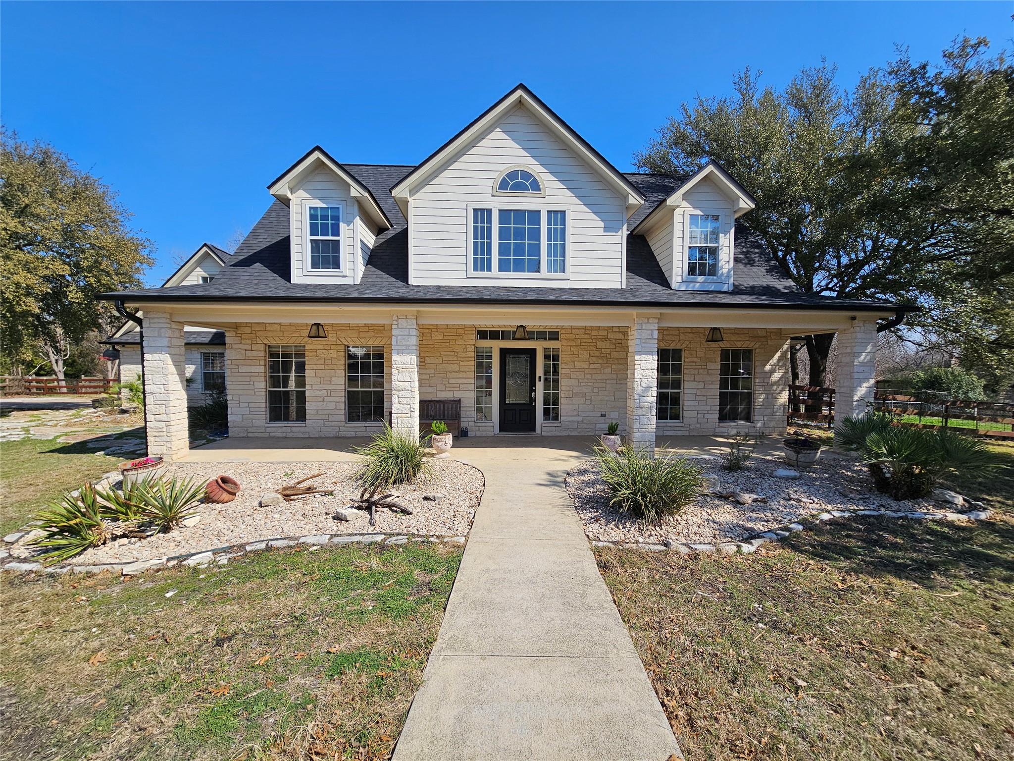 1060 Great Oaks Dr, Salado, TX 76571
