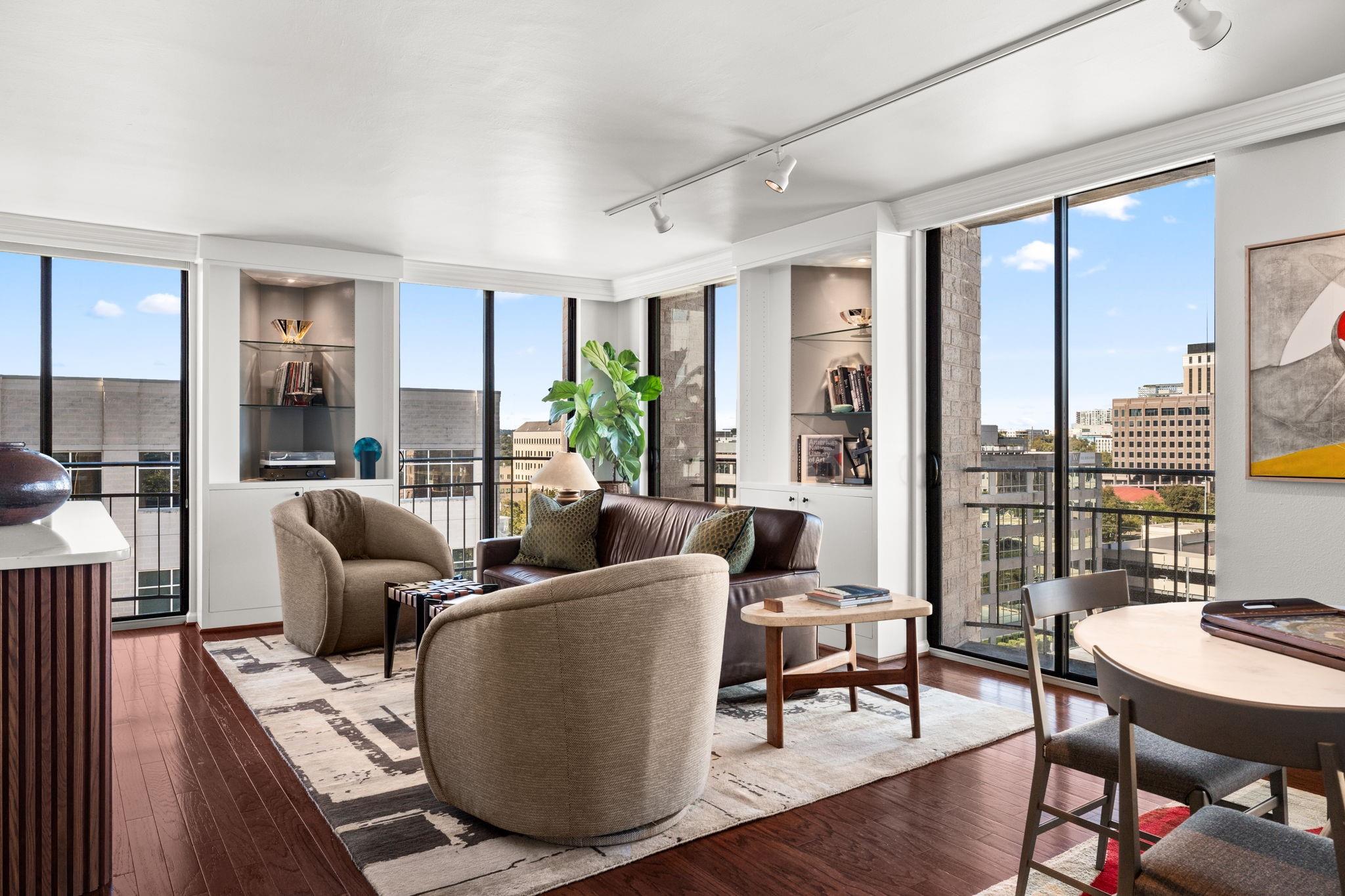1122 Colorado St #1202, Austin, TX 78701