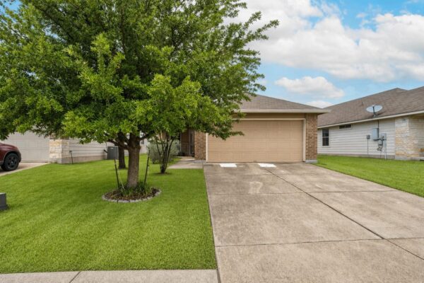 12916 Snow Ln, Manor