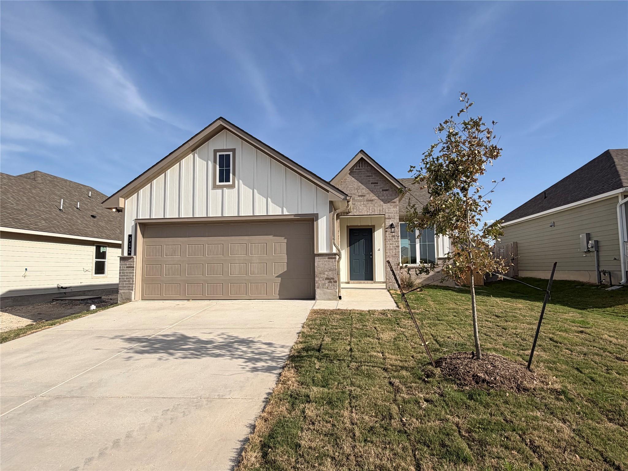 312 Boatright Blvd, Jarrell, TX 76537