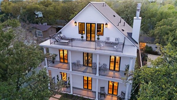 1804 S 6th St, Austin