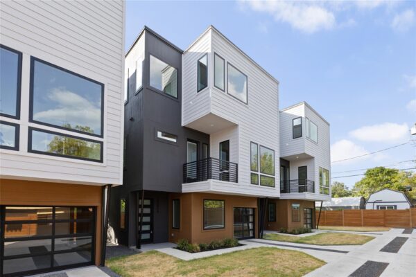 100 W Odell St #2, Austin